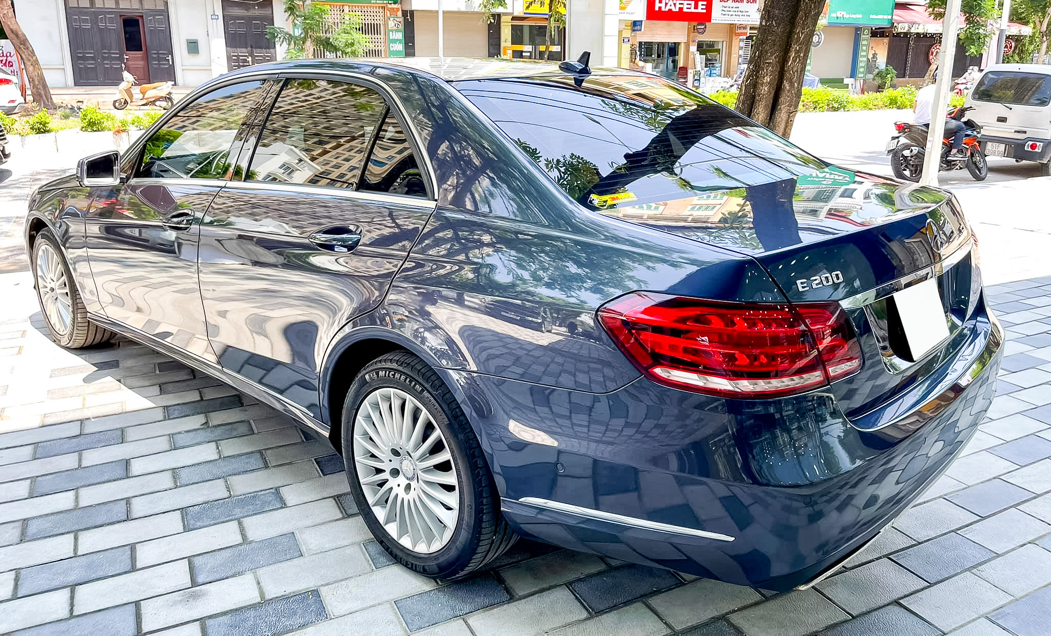 Mercedes E200 Exclusive 2023 V1 Đánh Giá Giá Xe Tháng 32023